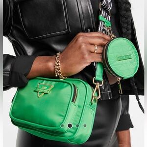 SMALL CROSSBODY BAG IN GREEN